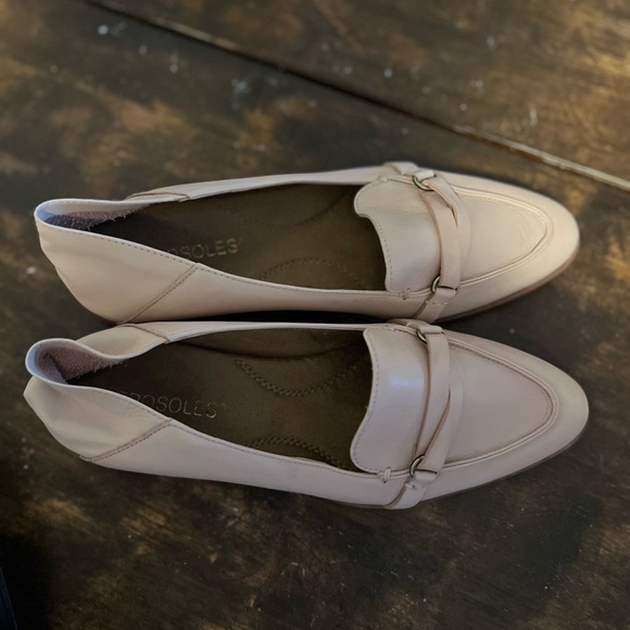 Aerosoles Elegant Women's Pink Loafers - Picture 6 of 16